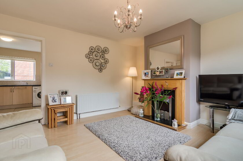 Photo 3 of 13 Ravenhill Court, Belfast