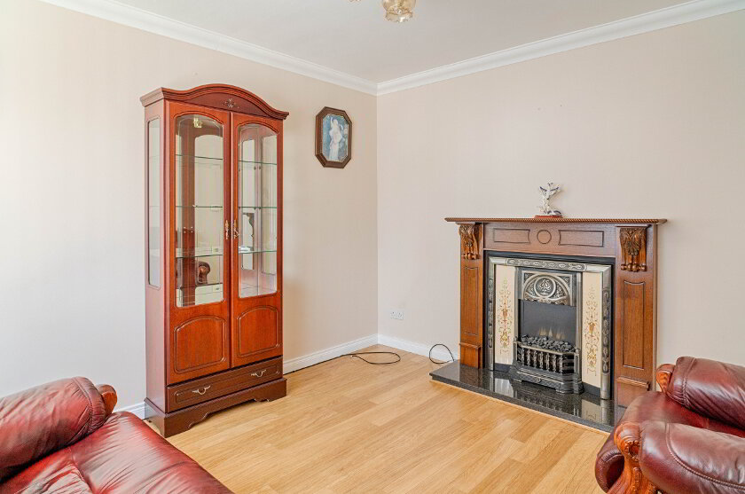 Photo 2 of 25 Levin Road, Lurgan