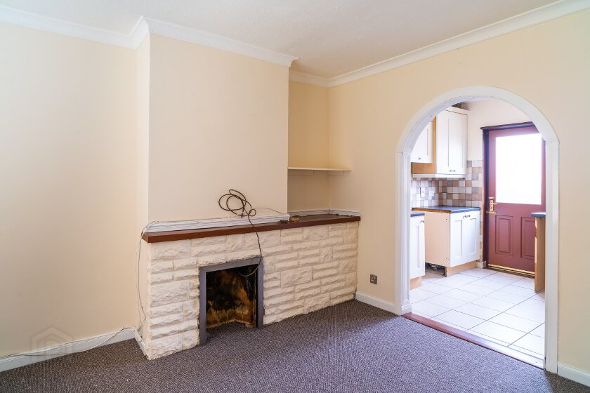 Photo 3 of 33 Drumlin Drive, Lurgan