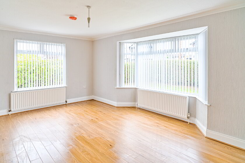 Photo 3 of 122 Lake Street, Lurgan