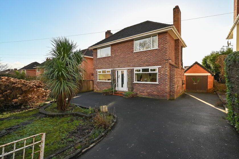 Photo 2 of 36 Jordanstown Road, Newtownabbey