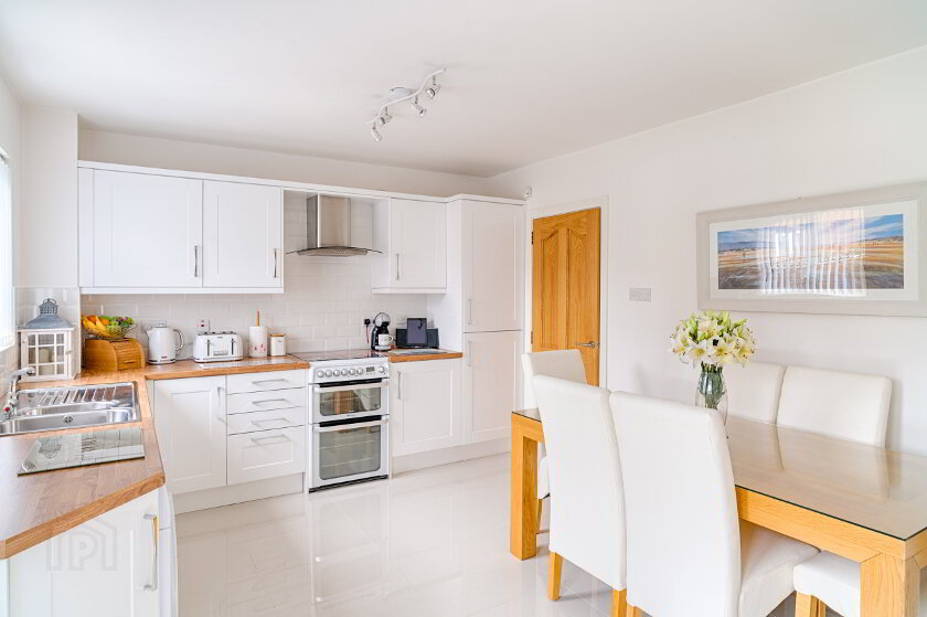 Photo 4 of 13 Ashgrove Crescent, Lurgan