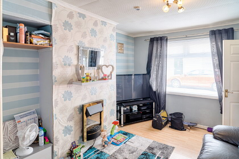 Photo 2 of 22 Hamilton Street, Lurgan