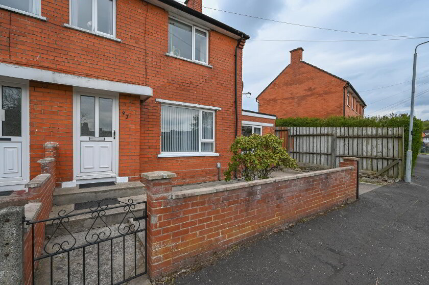 Photo 2 of 37 Breda Terrace, Belfast