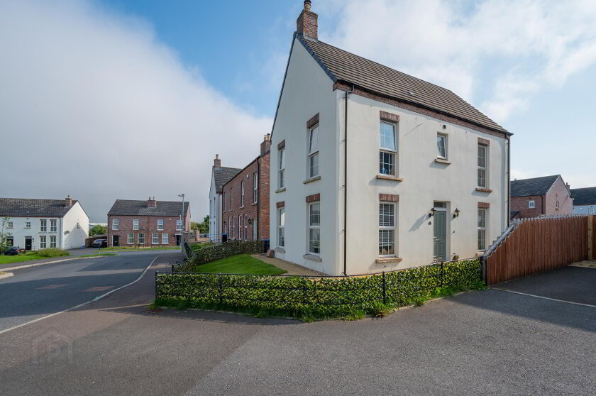 Photo 2 of 6 Blackrock Close, Newtownabbey