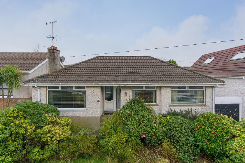 Photo 2 of 12 Glennor Crescent, Carryduff