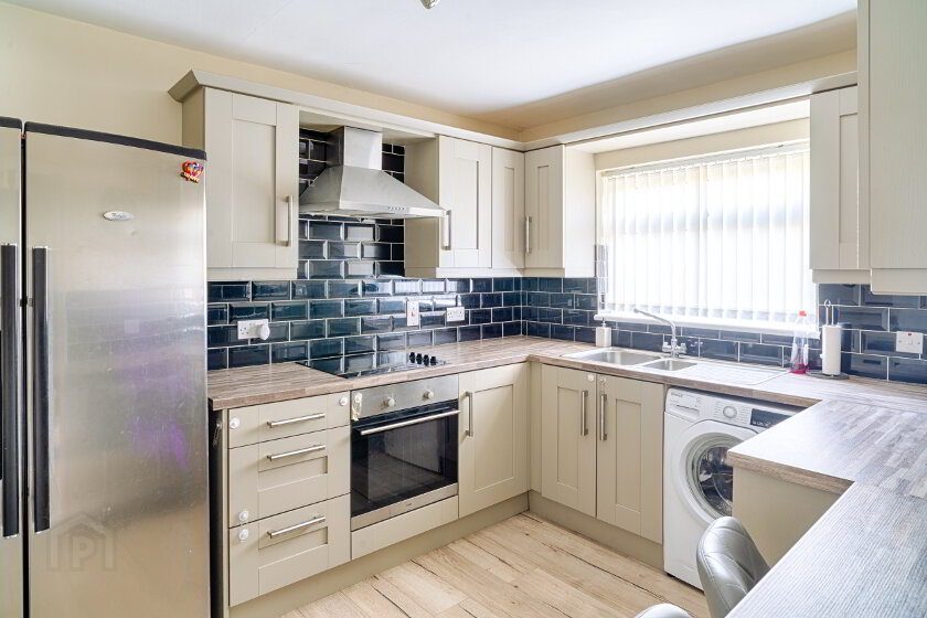 Photo 2 of 707 Pinebank, Craigavon