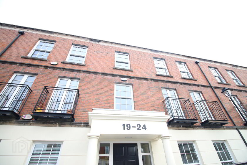 Photo 3 of 20 Rugby Square, Belfast