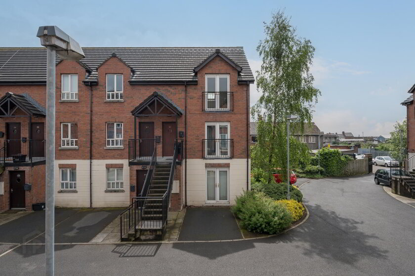 Photo 2 of 28 Maldon Court, Belfast