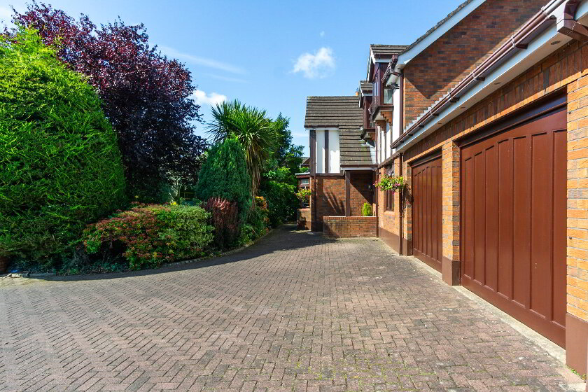 Photo 2 of 14 Gosselin Drive, Lurgan