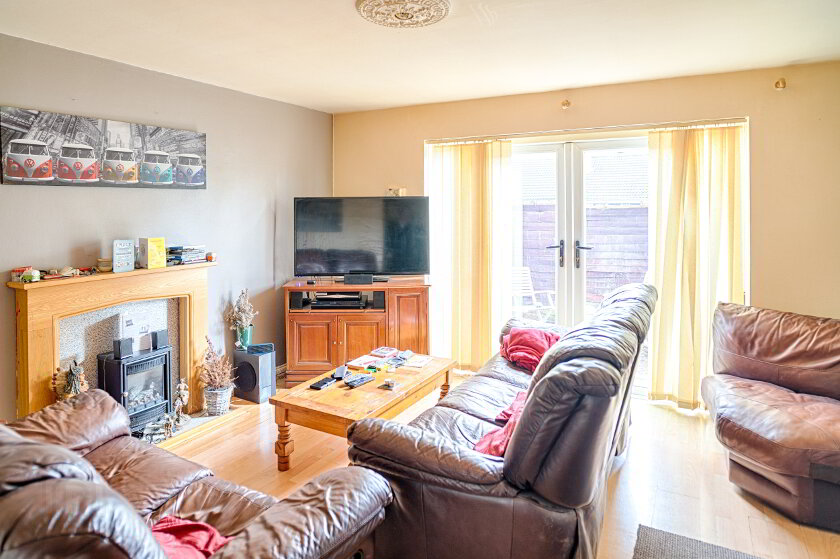 Photo 2 of 715 Pinebank, Craigavon