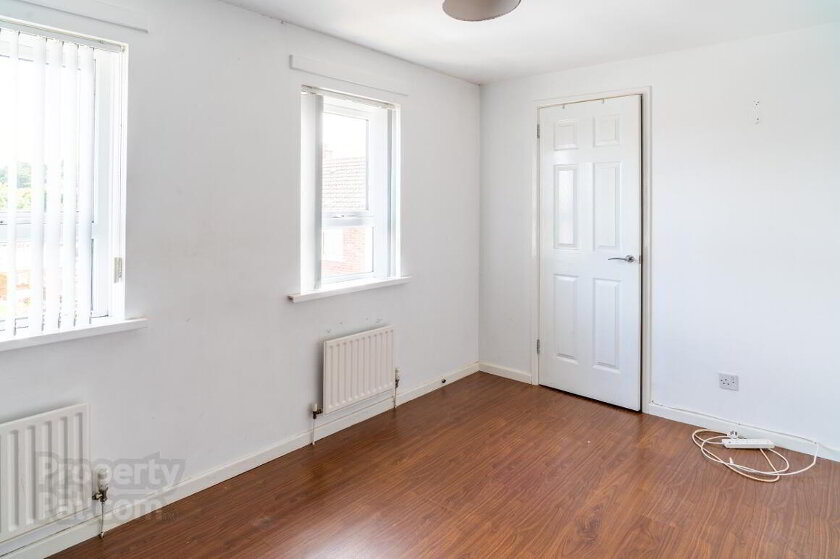 Photo 4 of 102 Kilwilke Road, Lurgan, Craigavon