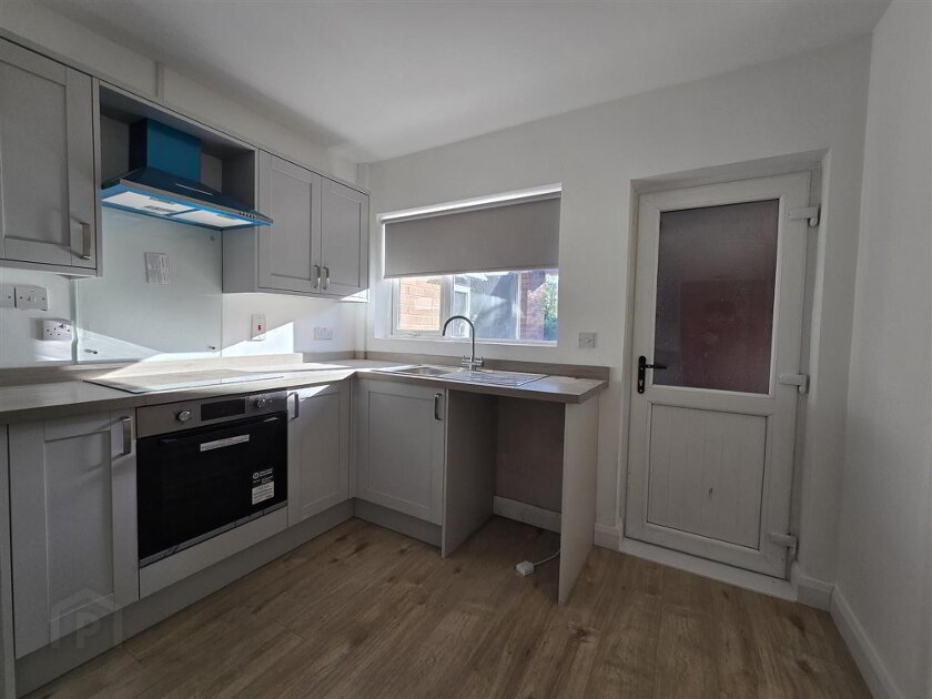 Photo 4 of 12 Fairway Avenue, Belfast