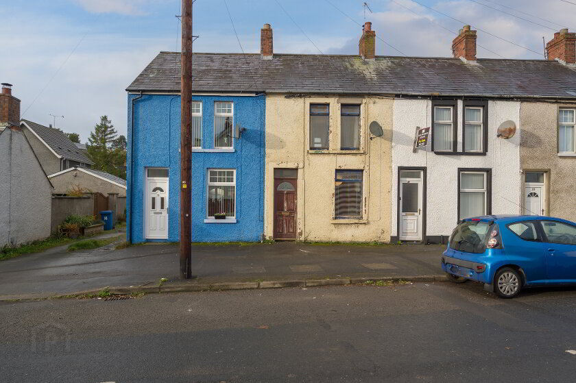 Photo 2 of 18 Castle Lane, Comber