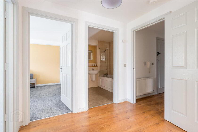 Photo 4 of 28 Beech Heights, Belfast
