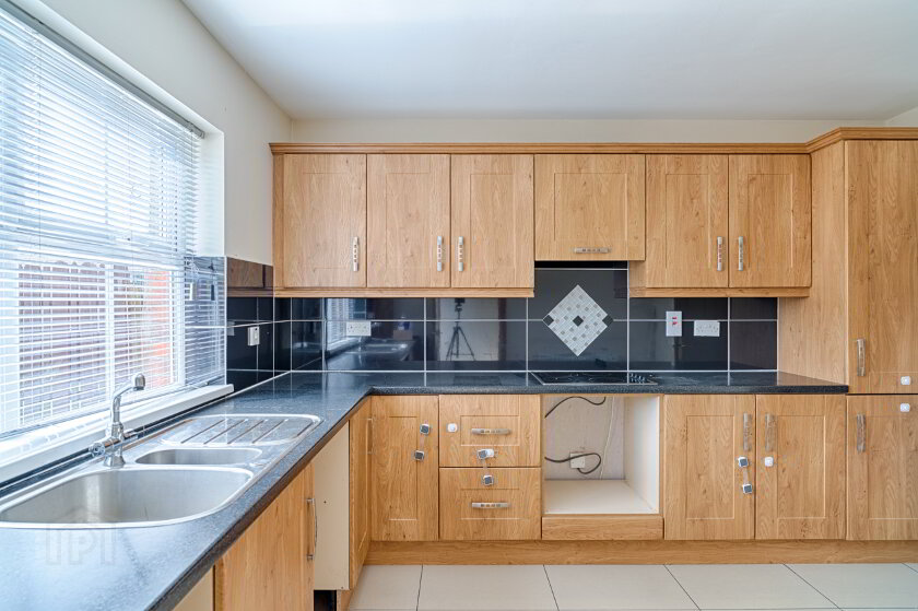 Photo 4 of 128 Carrickvale Manor, Lurgan