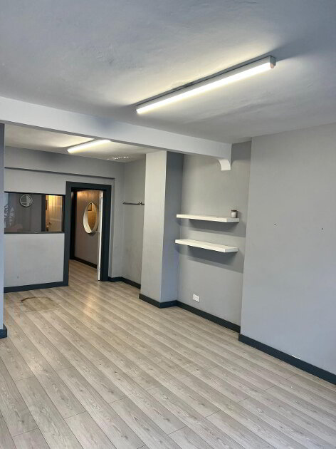 Photo 3 of 165 York Road, Belfast
