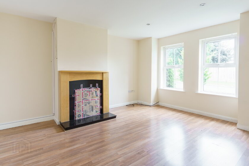 Photo 2 of 53 Bluestone Hall, Craigavon