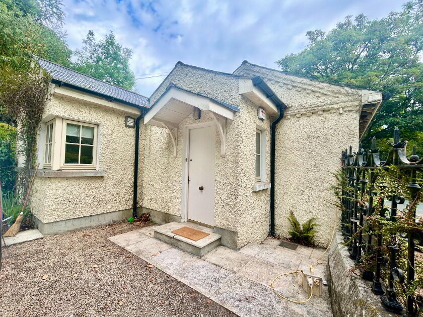 Photo 1 of Altidore Castle Gate Lodge, Kilpedder