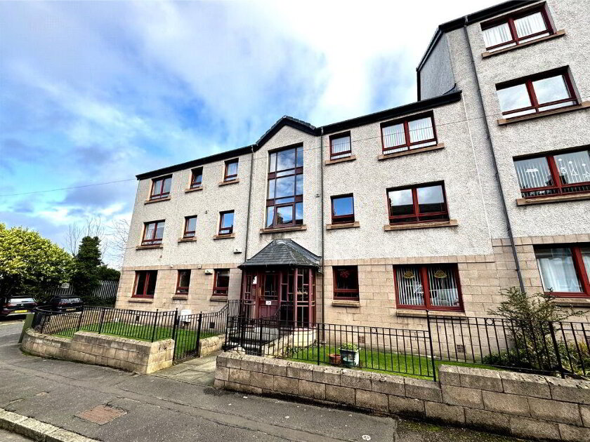 Photo 1 of 23 Piersfield Grove, Piersfield, Edinburgh