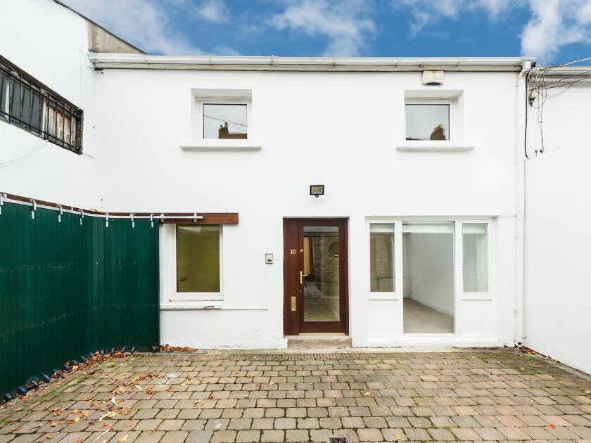 Photo 1 of 10 Herbert Lane, Dublin 2
