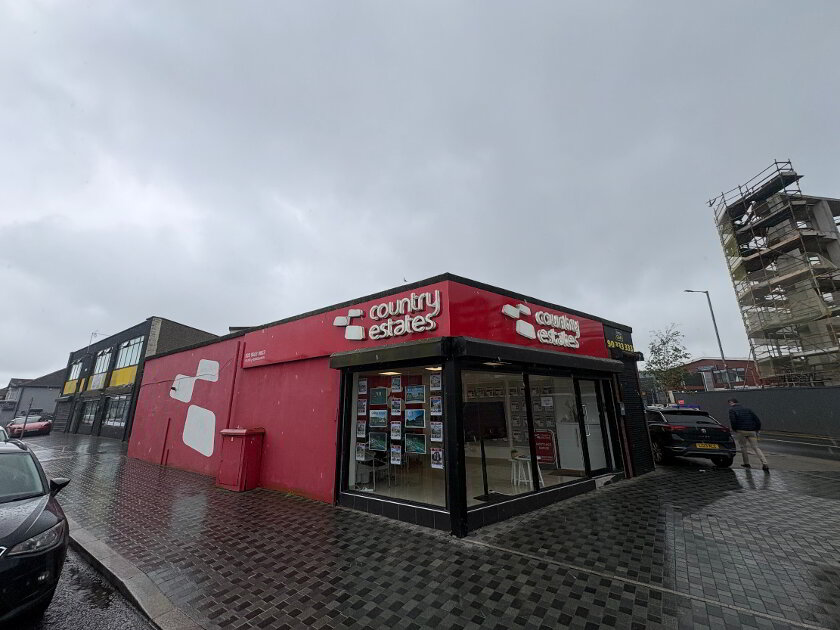 Photo 1 of 9a Ballyclare Road, Glengormley