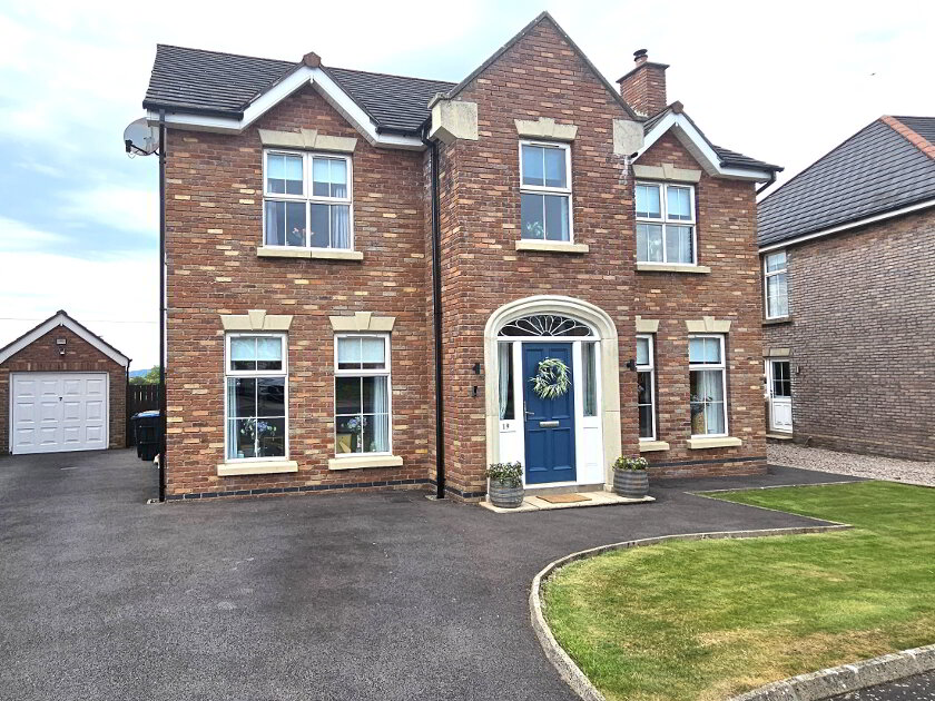 Photo 1 of 19 Forthaven, Ballyrobert, Ballyclare