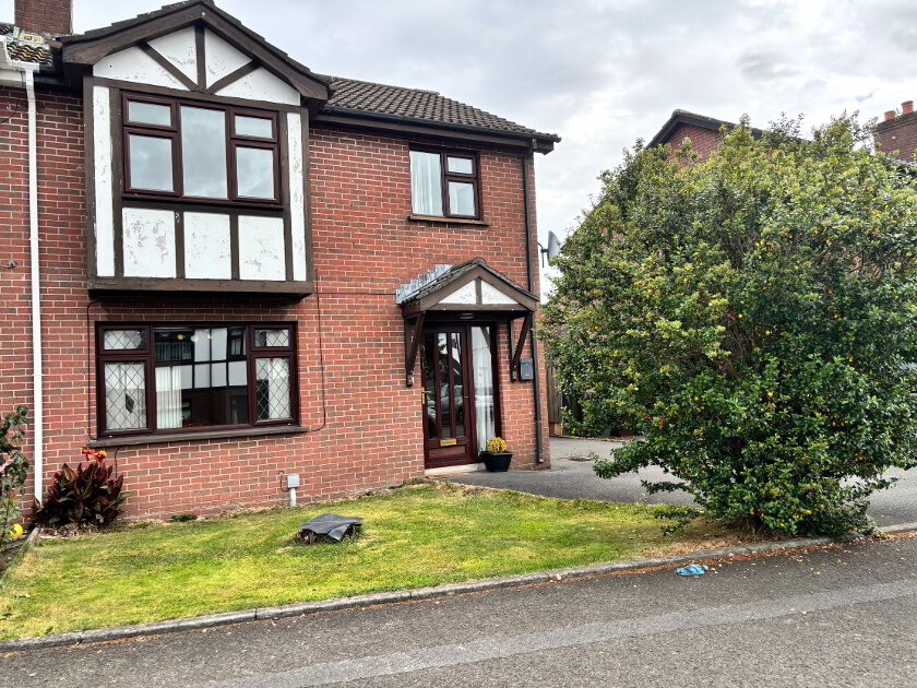 Photo 1 of 11 Windslow Grove, Carrickfergus