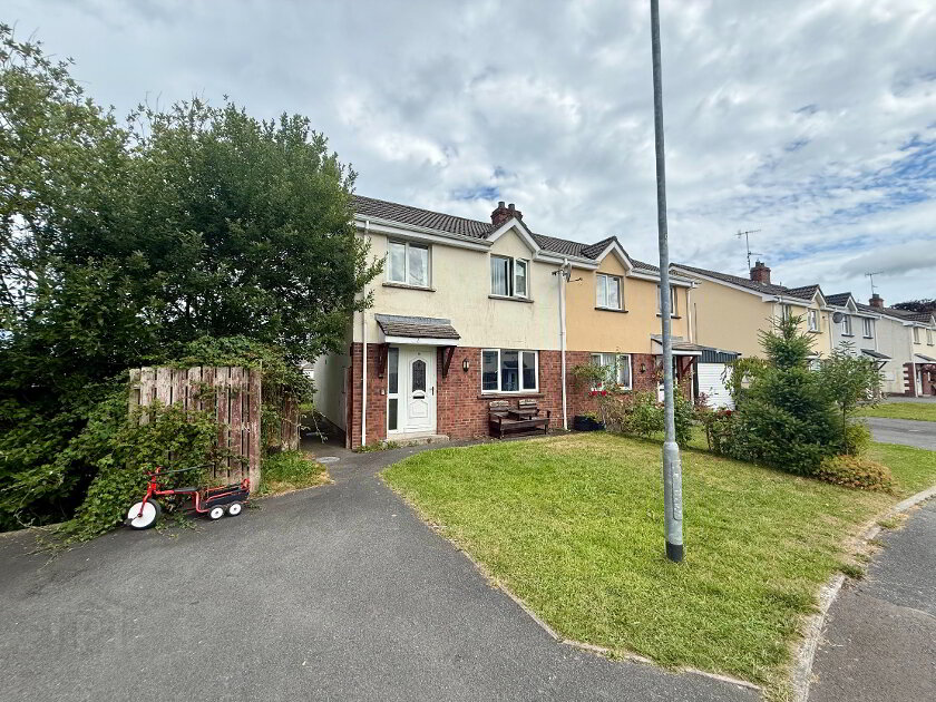 Photo 1 of 31 Navan Court, Armagh
