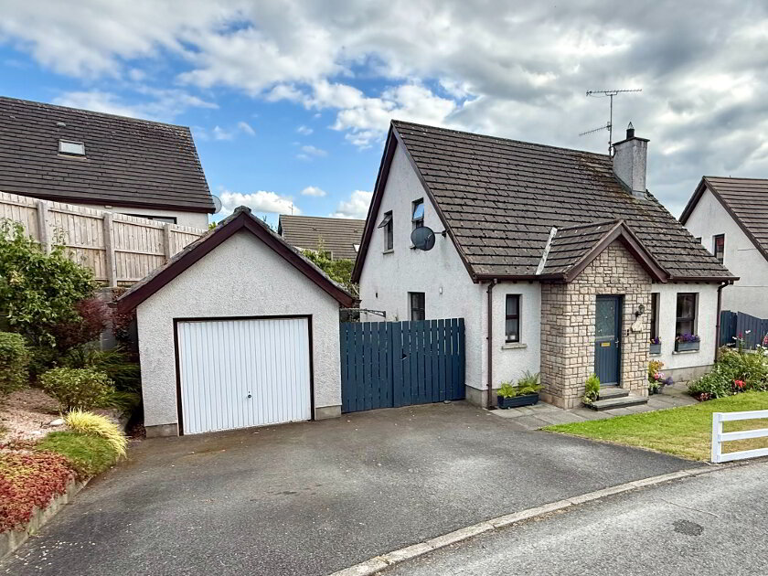 Photo 1 of 17 Edenvale, Armagh