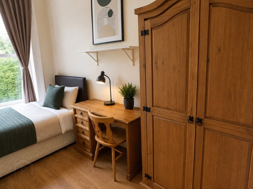 Photo 1 of 15 College Gardens, Room 8, Most Bills Included, Belfast