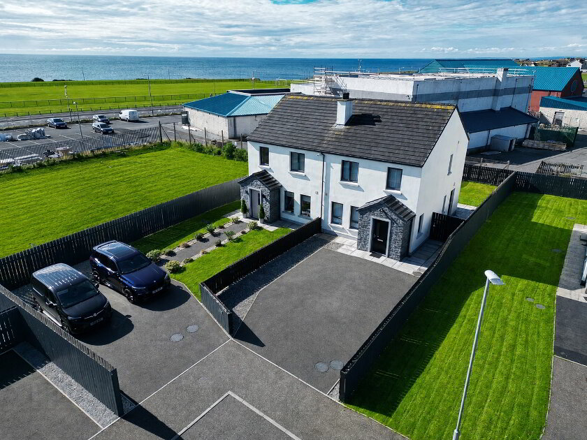 Photo 1 of 5 Harbour Close, Kilkeel