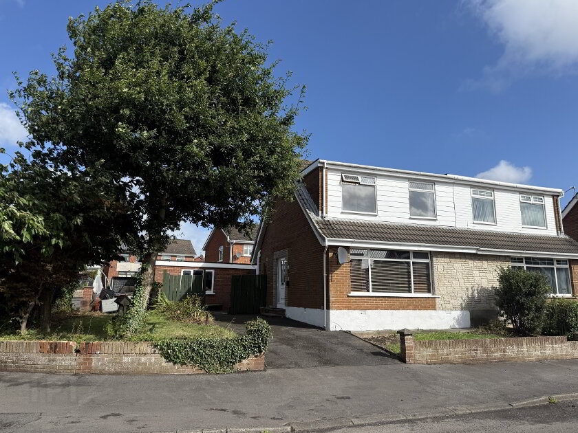 Photo 1 of 18 Cairnmore Park, Lisburn