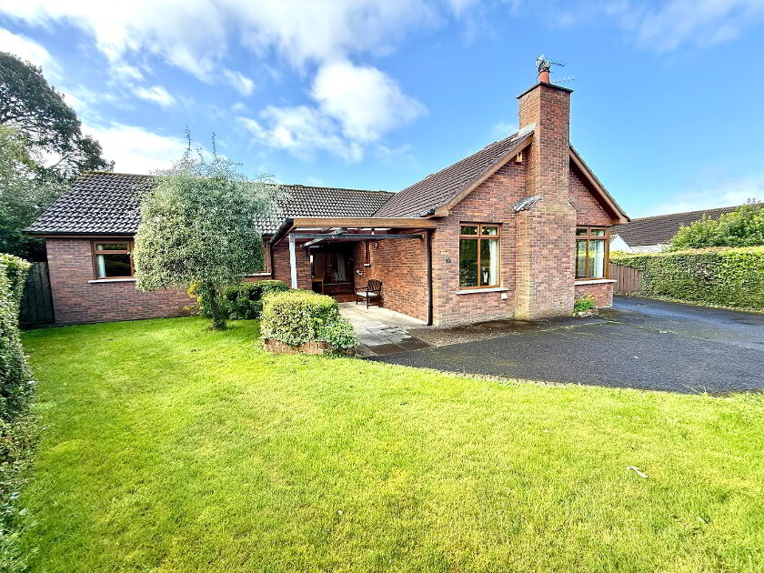 Photo 1 of 16 Dunnwood Park, Waterside, Derry