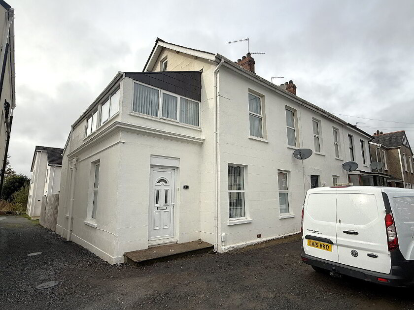 Photo 1 of 61 Antrim Road, Lisburn