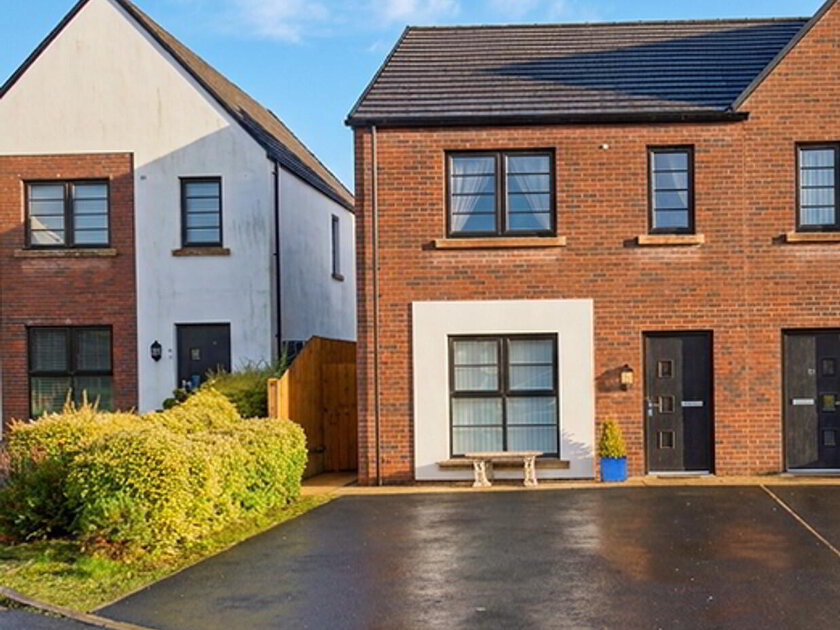 Photo 1 of 31 Salters Bridge, Magherafelt