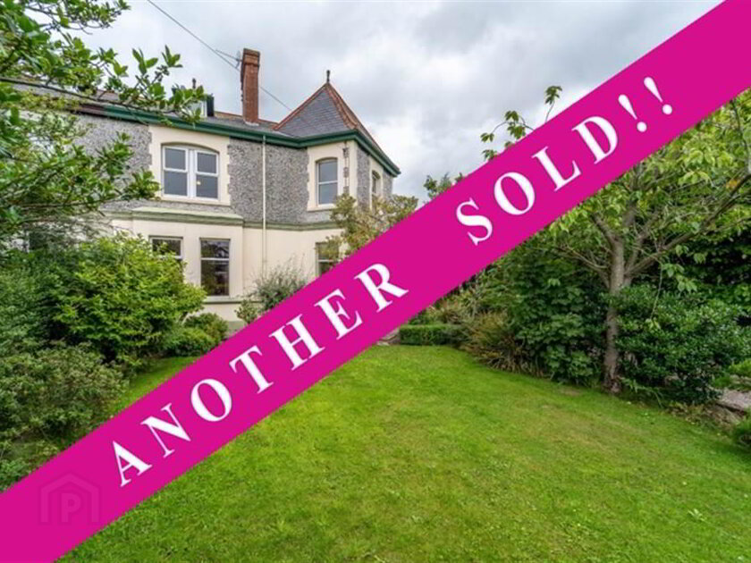 Photo 1 of 28 Bryansburn Road, Bangor