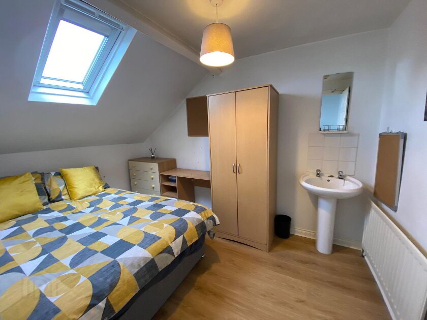 Photo 1 of Donegall Road, Room 5, R4. All Bills Included, Belfast