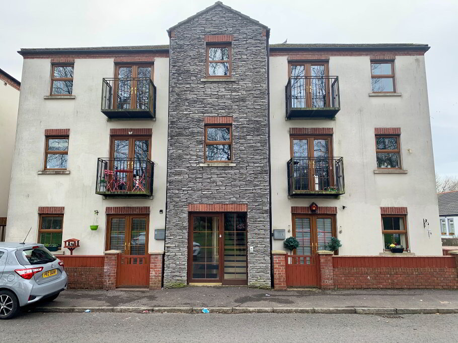 Photo 1 of 6 Abercorn Square, Ballyclare