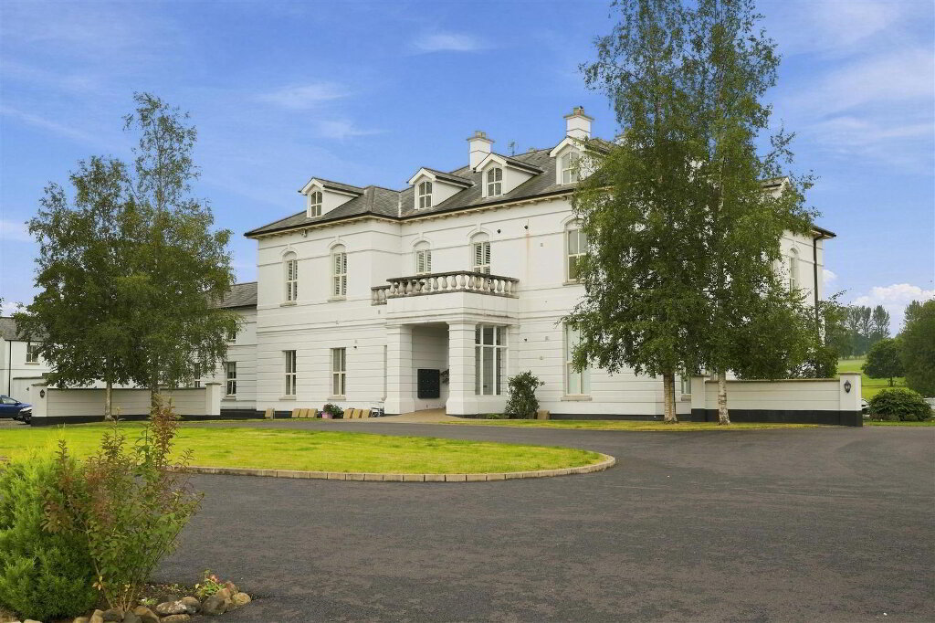 9 Old Stone Manor-3.jpg