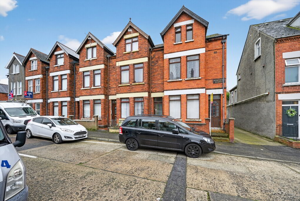 Photo 1 of 92 Dunraven Avenue, Belfast