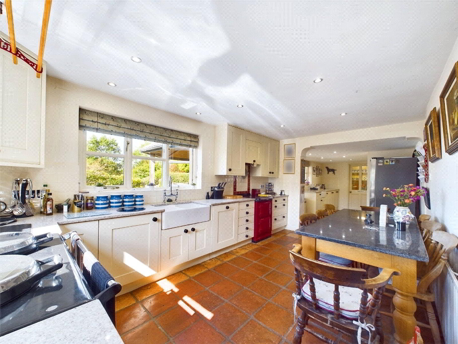 Kitchen/Breakfast