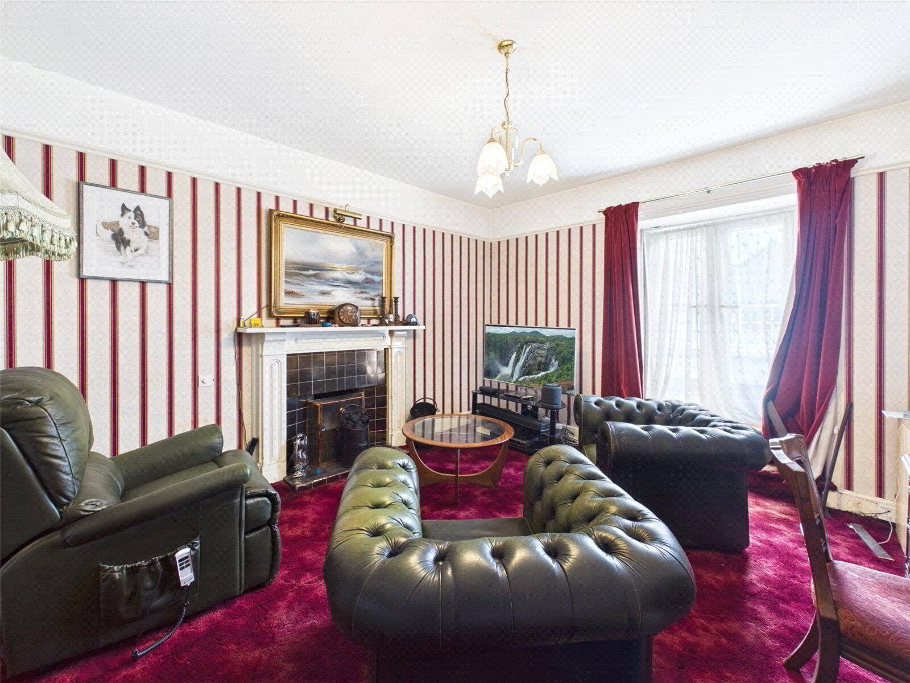 Flat Living