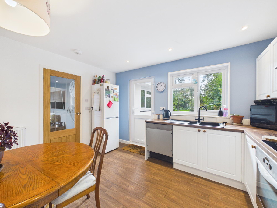 Kitchen Alt
