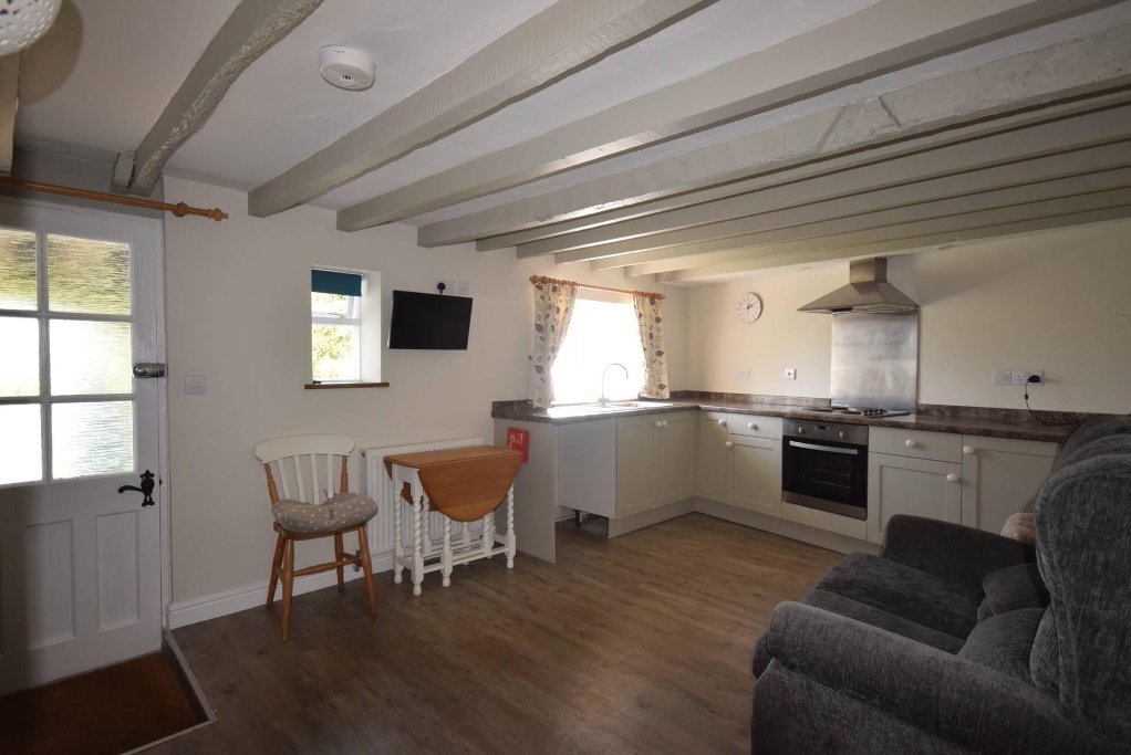 Photo 2 of Eastleigh, Bideford