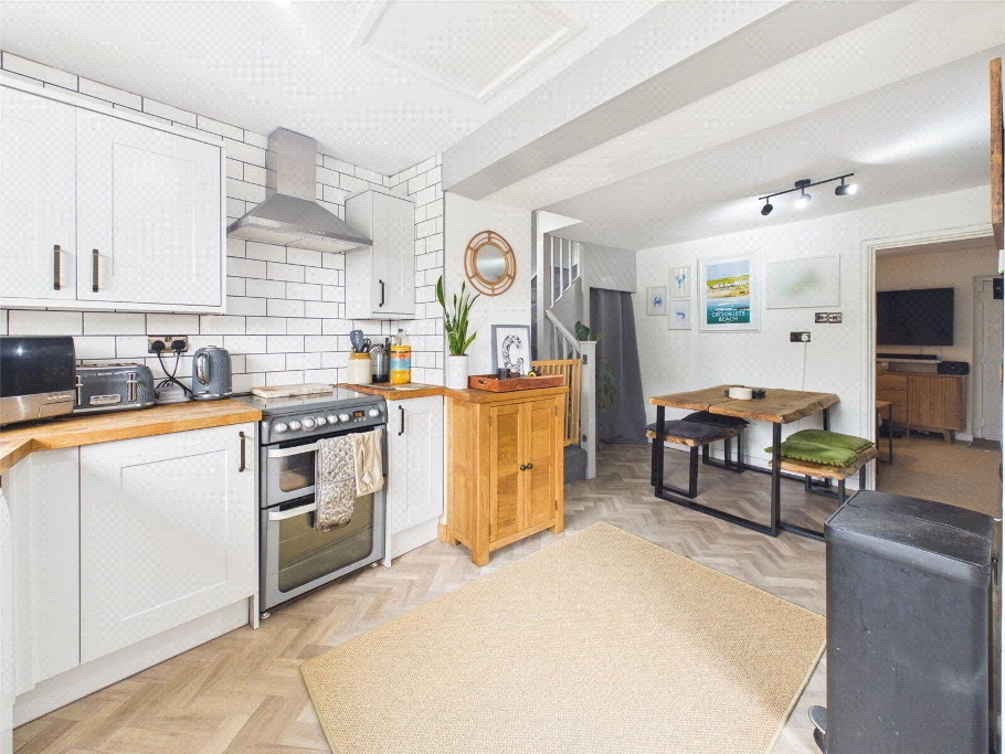 Kitchen Diner Alt