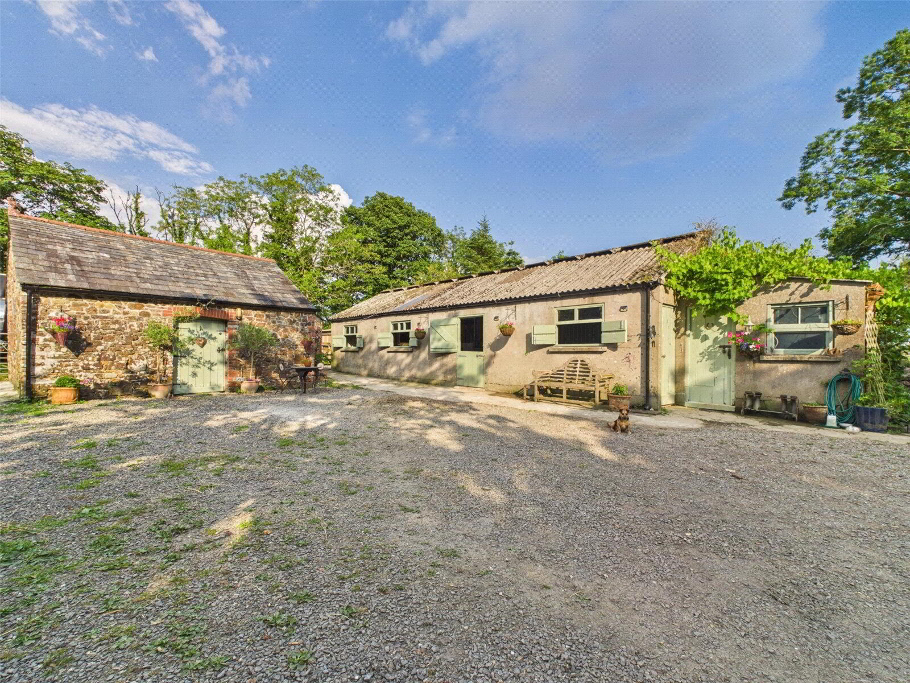 Barn & Tackroom