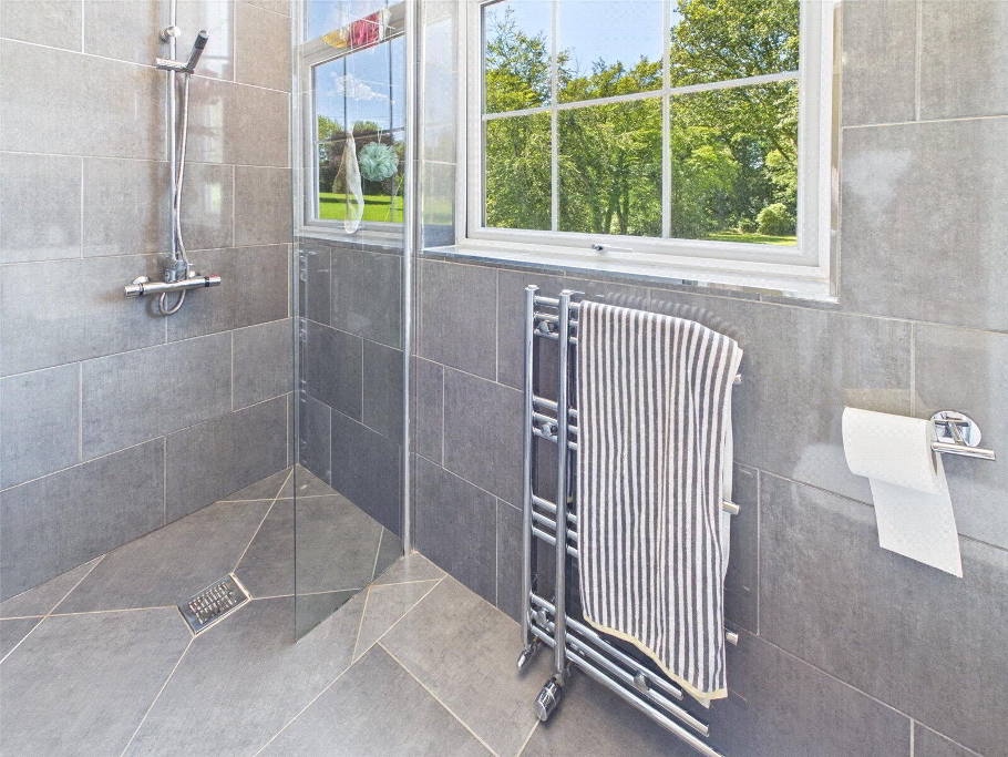 Master Ensuite