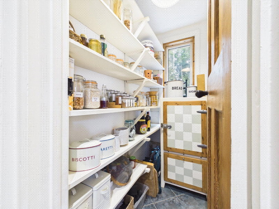 Larder