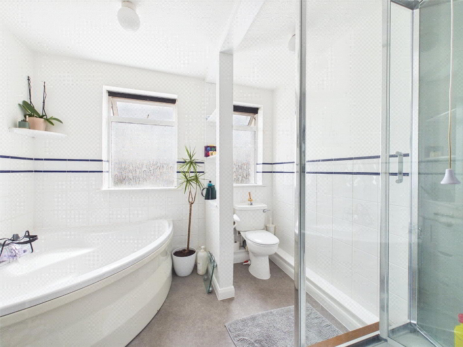 Flat Bathroom